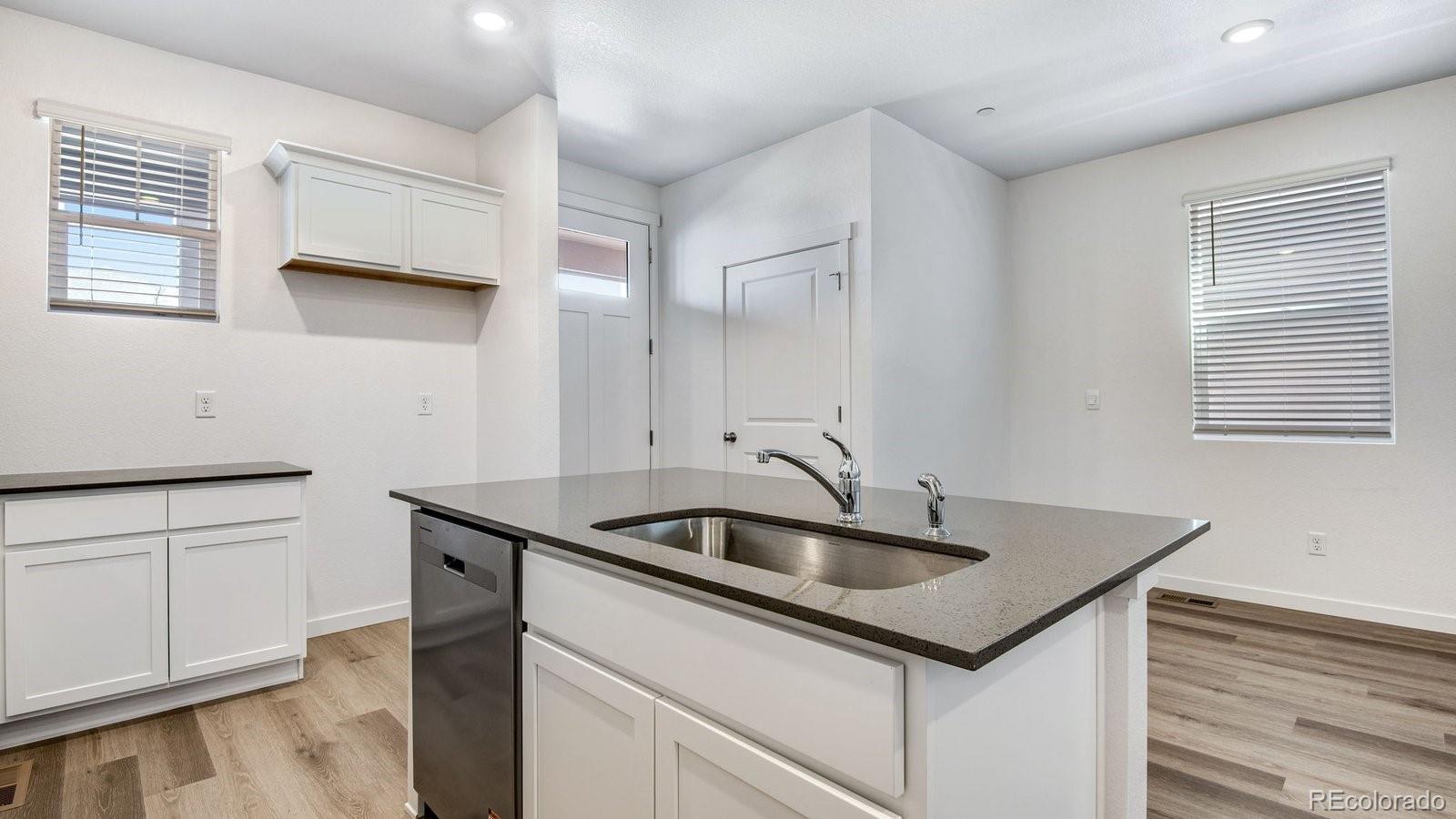 MLS Image #3 for 9803  bahama street,commerce city, Colorado