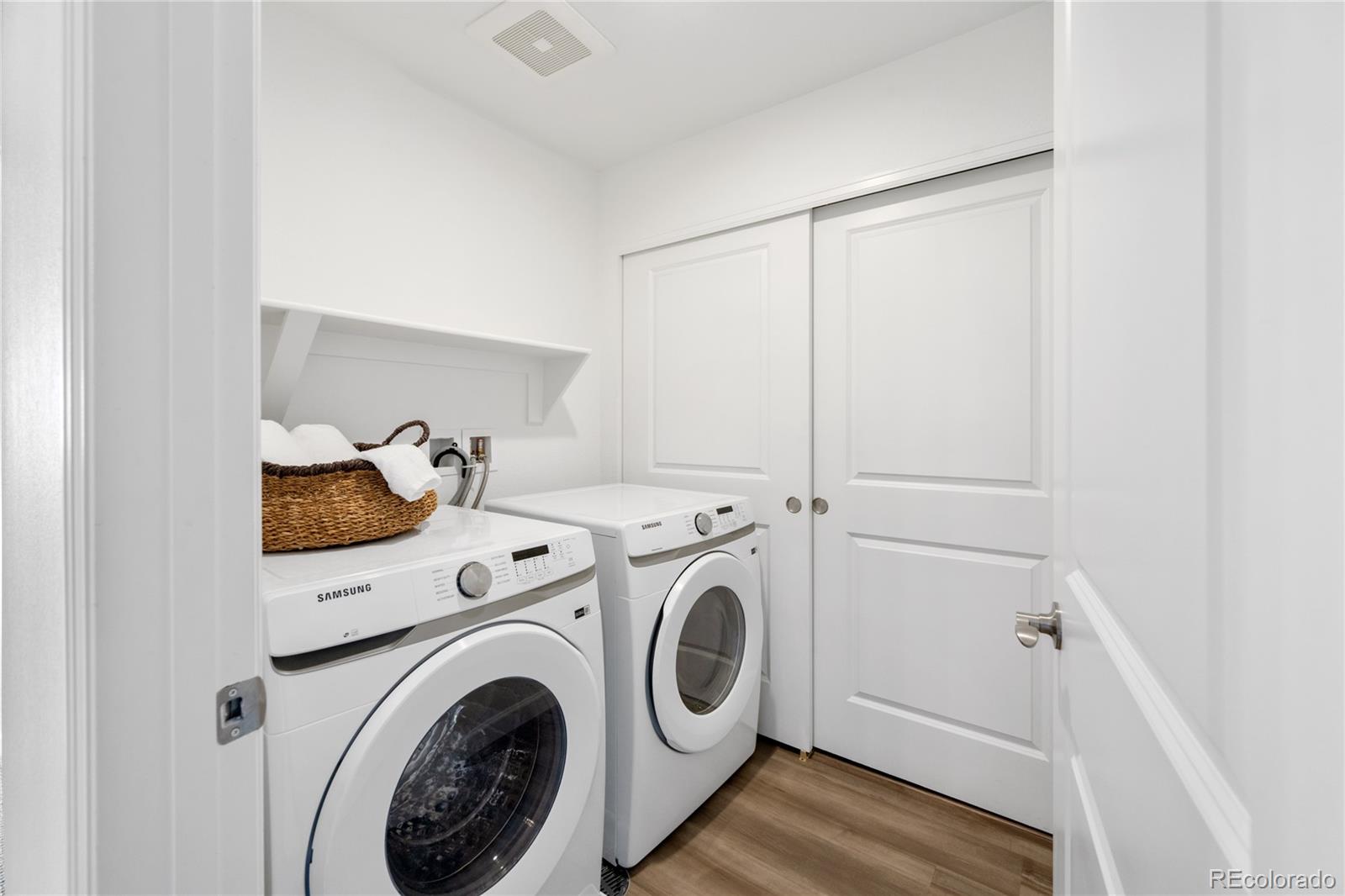 MLS Image #22 for 1828 s poplar court ,denver, Colorado