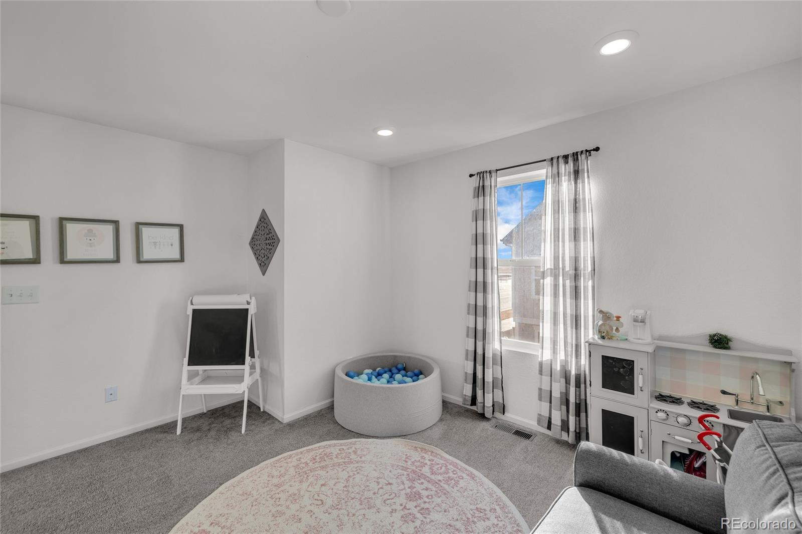 MLS Image #18 for 28436 e 6th place,watkins, Colorado