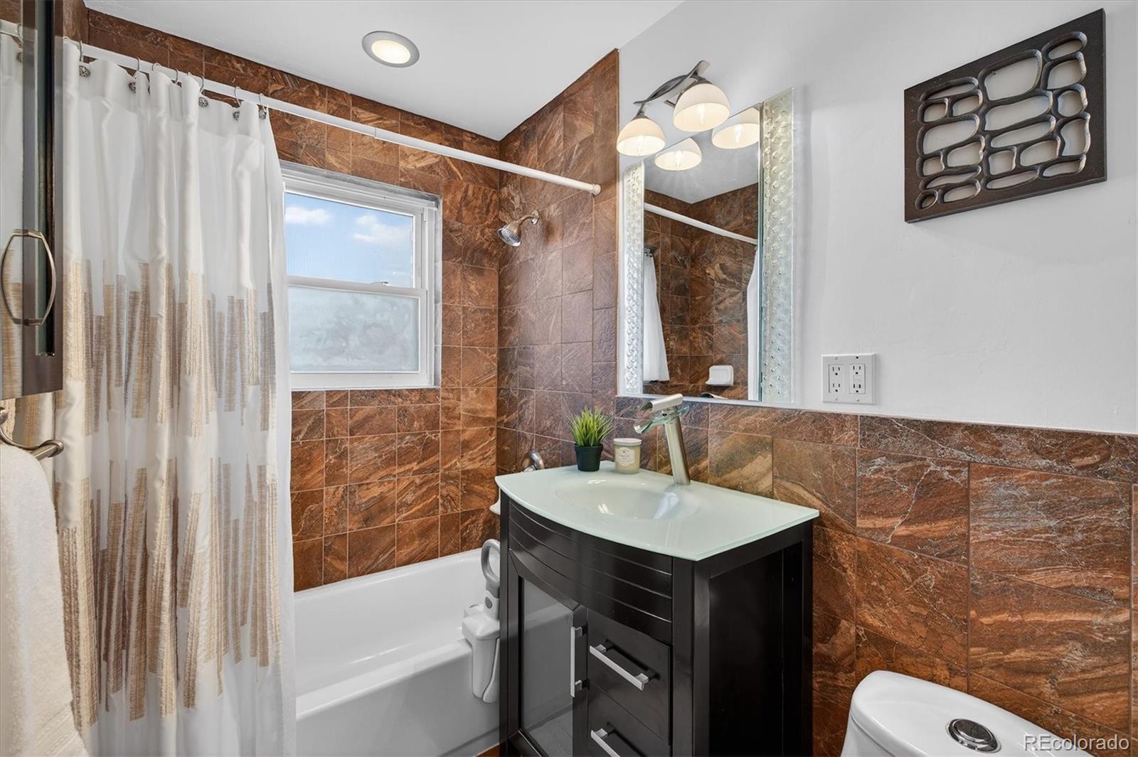 MLS Image #19 for 7134 e 6th avenue parkway,denver, Colorado