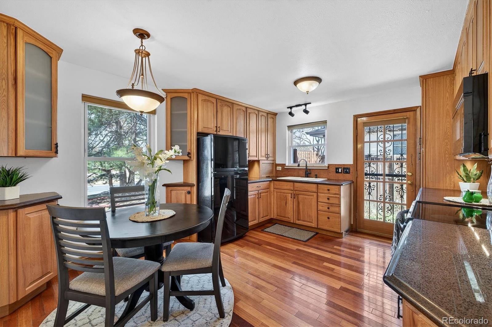MLS Image #8 for 7134 e 6th avenue parkway,denver, Colorado