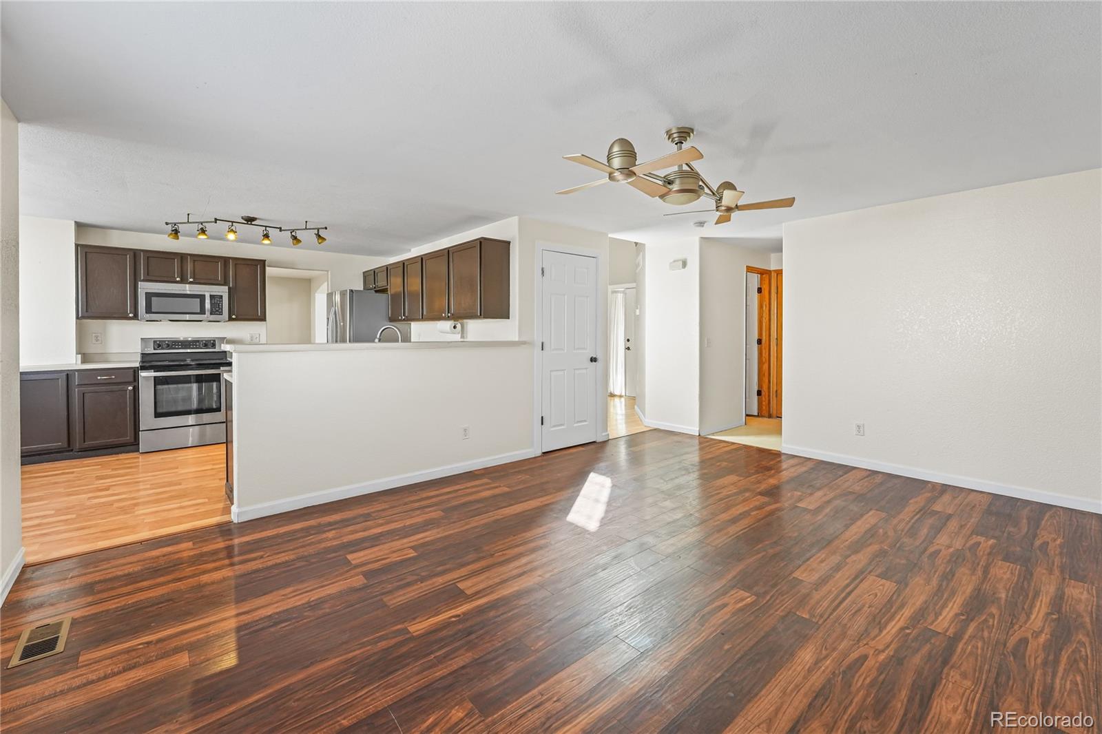 MLS Image #5 for 22893 e progress avenue,aurora, Colorado