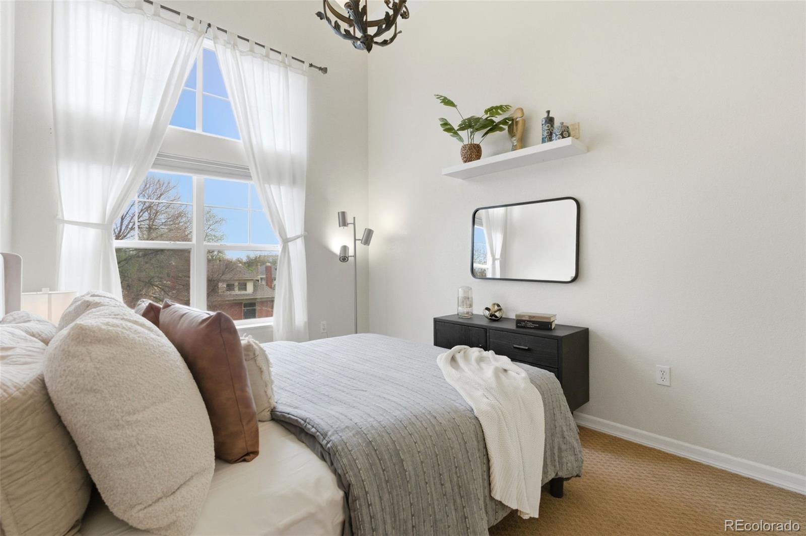 MLS Image #16 for 1623  saint paul street,denver, Colorado