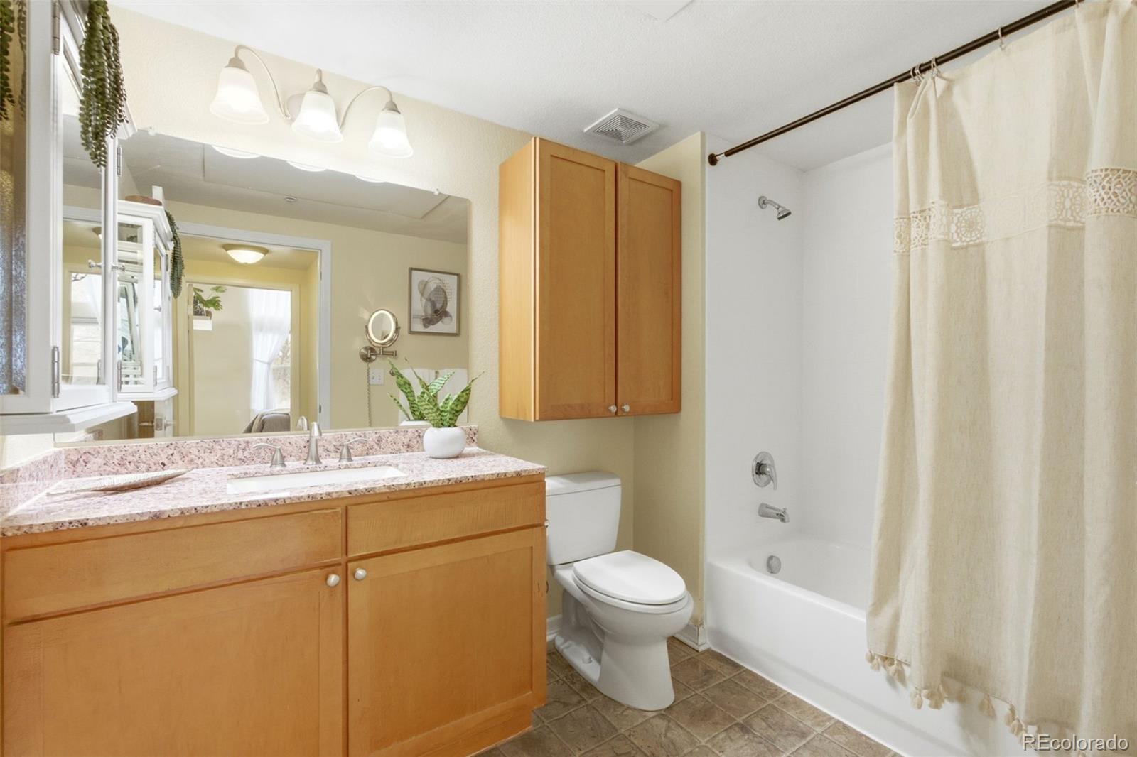MLS Image #25 for 1623  saint paul street,denver, Colorado