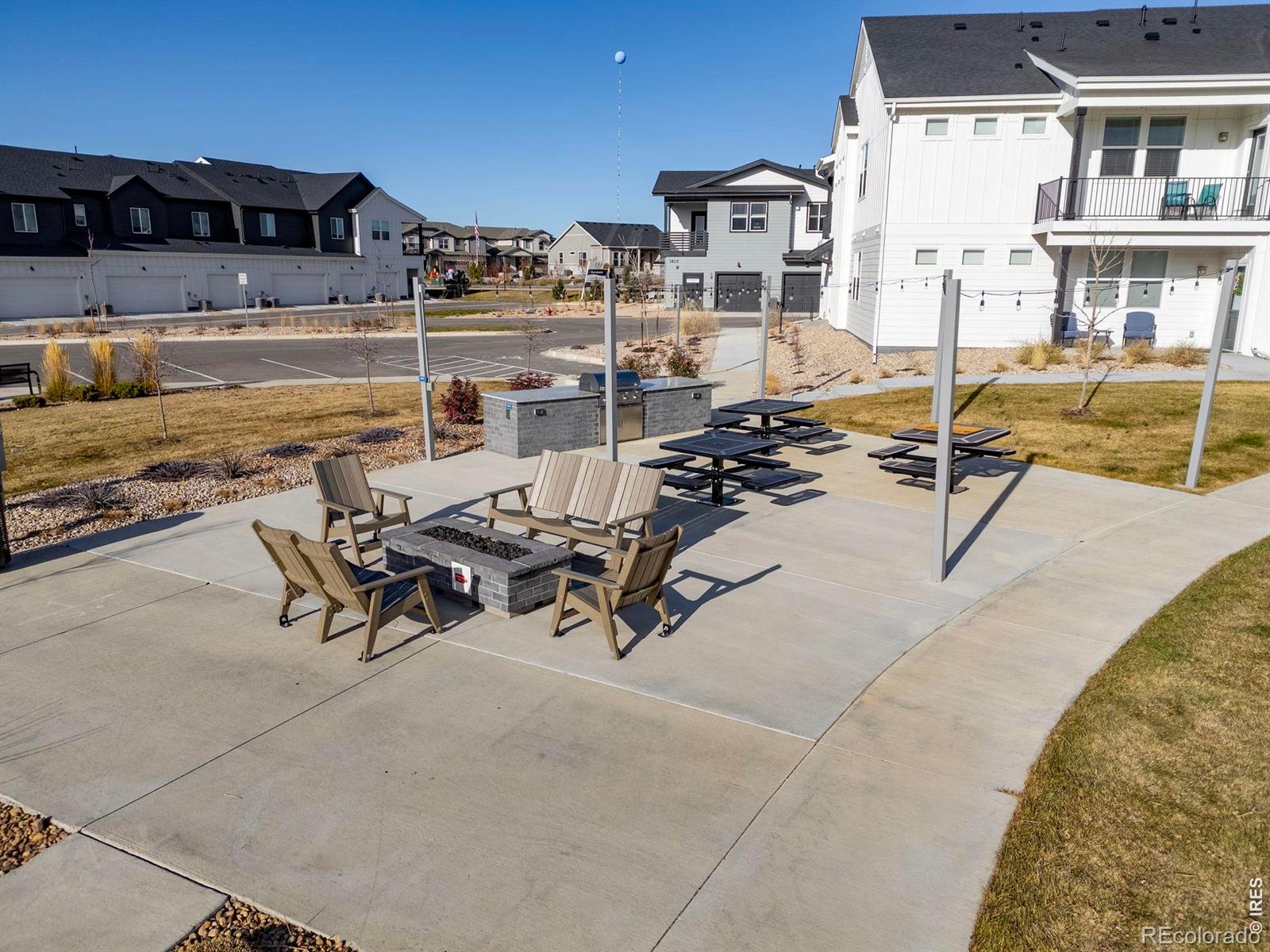 MLS Image #4 for 2110  setting sun drive,windsor, Colorado
