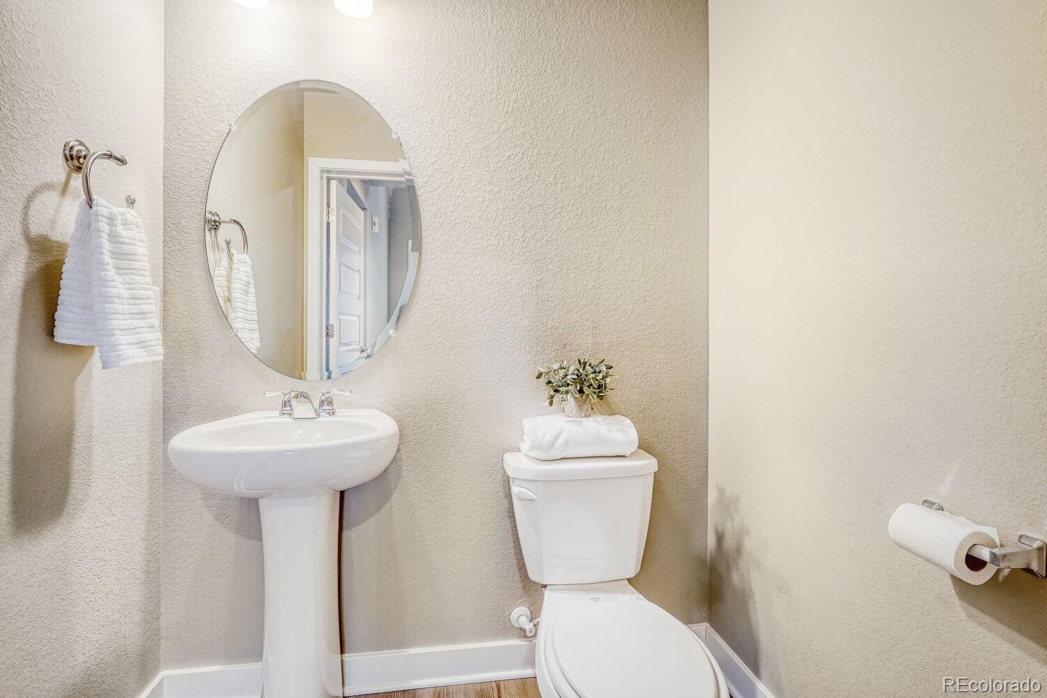 MLS Image #25 for 6647 n pecos street,denver, Colorado