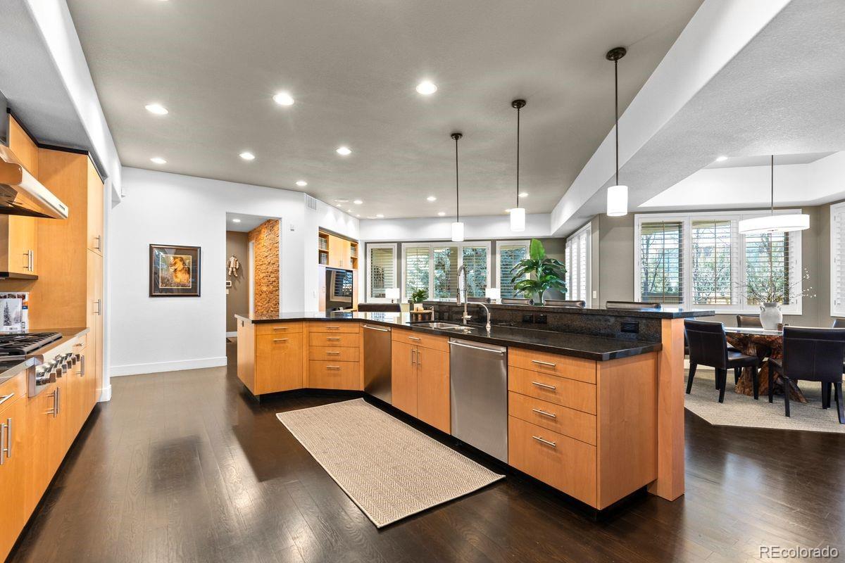 MLS Image #8 for 55 s dexter street,denver, Colorado