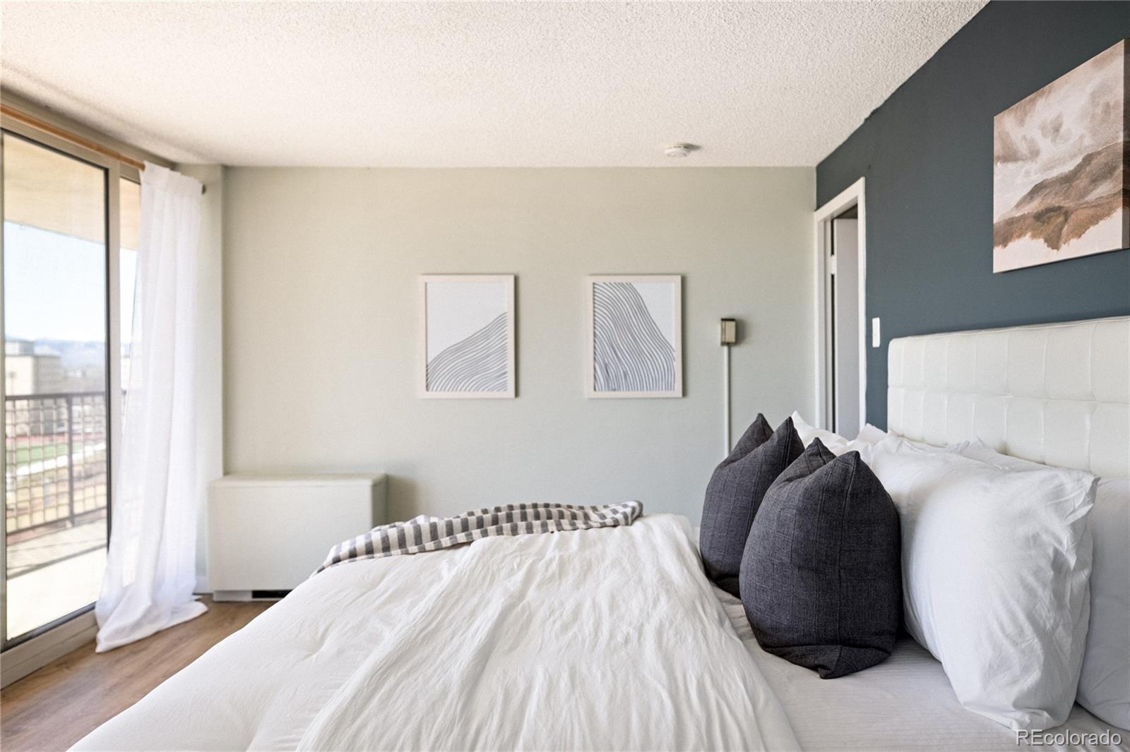 MLS Image #13 for 2225  buchtel boulevard,denver, Colorado