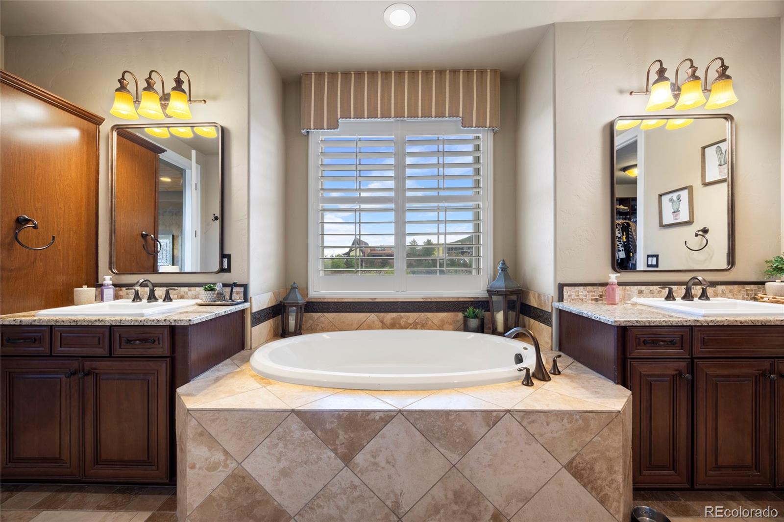 MLS Image #24 for 10601  montecito drive,lone tree, Colorado