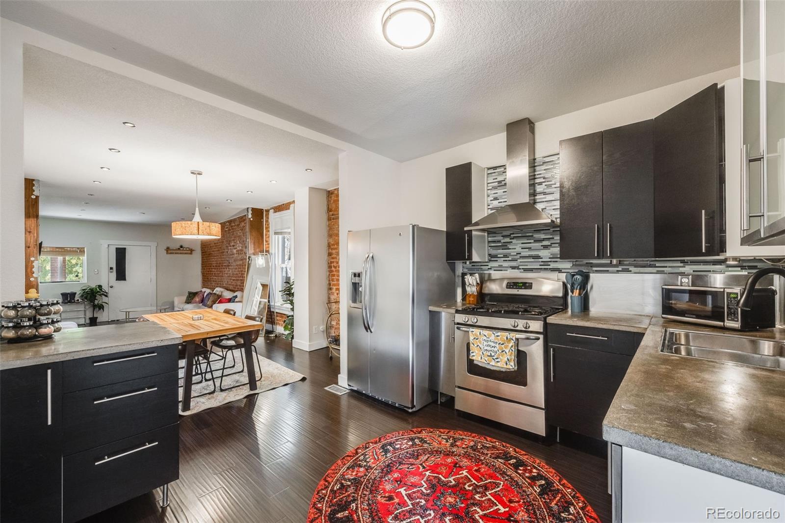 MLS Image #10 for 3582 n high street,denver, Colorado