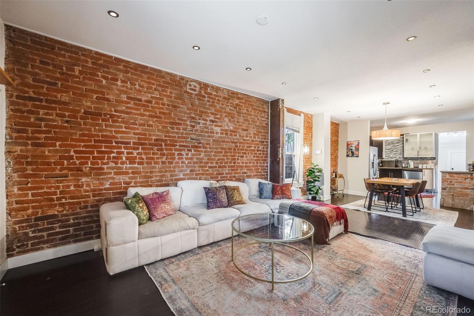 MLS Image #6 for 3582 n high street,denver, Colorado