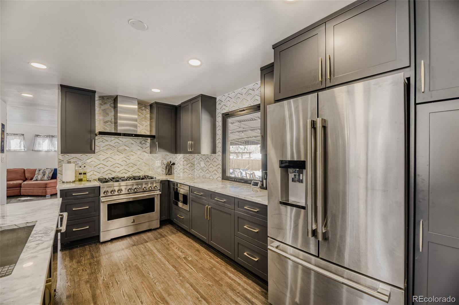 MLS Image #13 for 3095 s vine street,denver, Colorado
