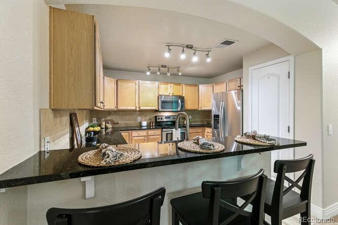 MLS Image #10 for 160  poplar street,denver, Colorado