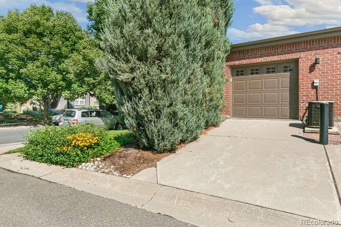 MLS Image #23 for 160  poplar street,denver, Colorado