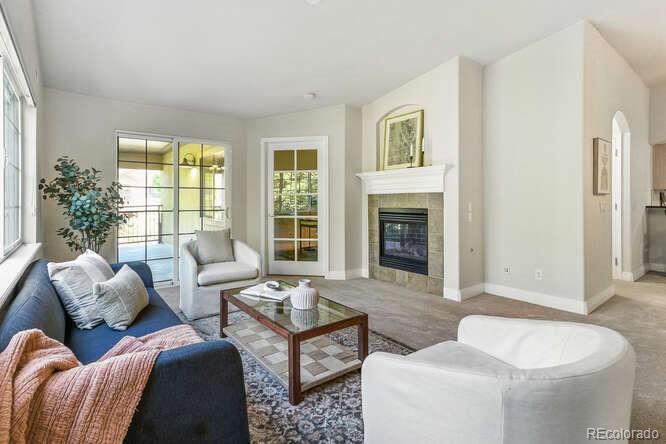 MLS Image #4 for 160  poplar street,denver, Colorado