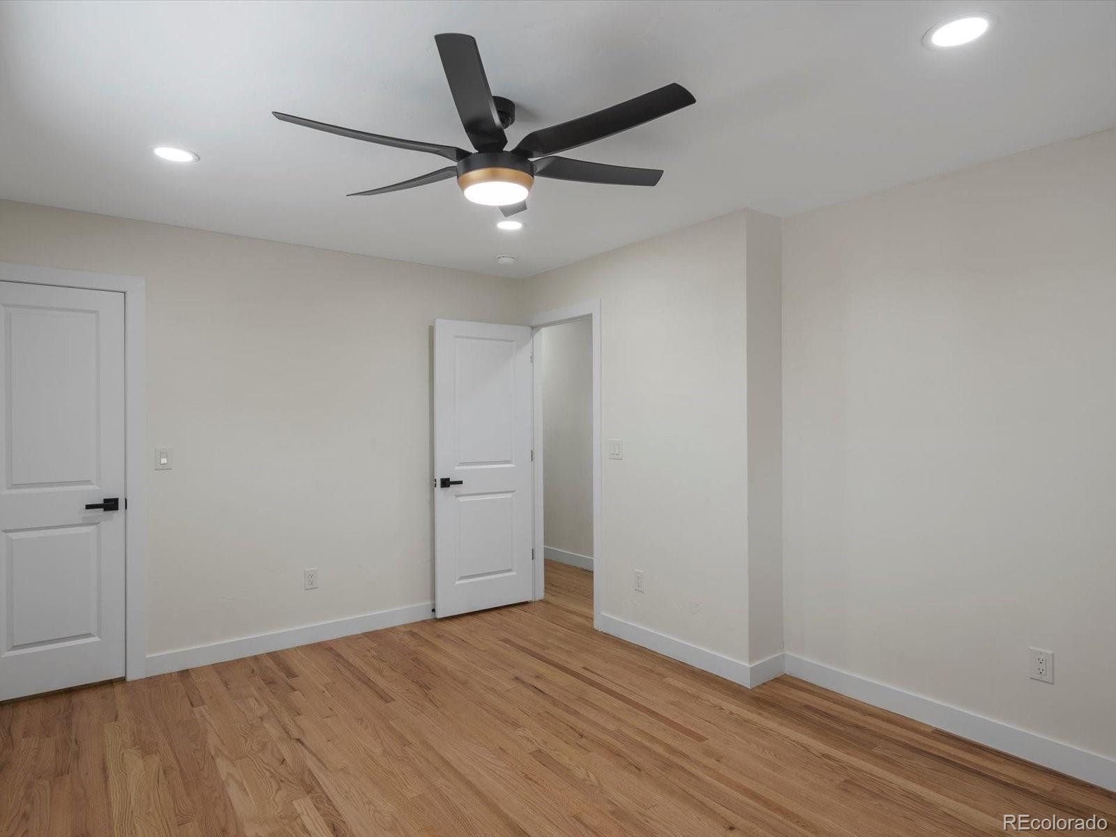 MLS Image #10 for 3630 s hillcrest drive,denver, Colorado