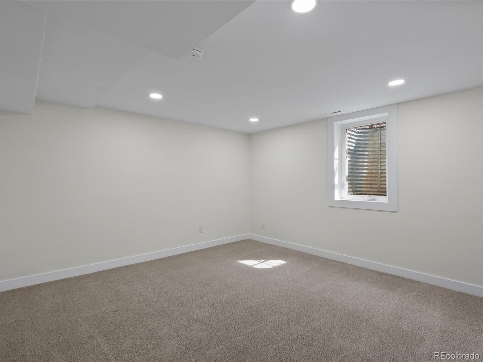 MLS Image #15 for 3630 s hillcrest drive,denver, Colorado