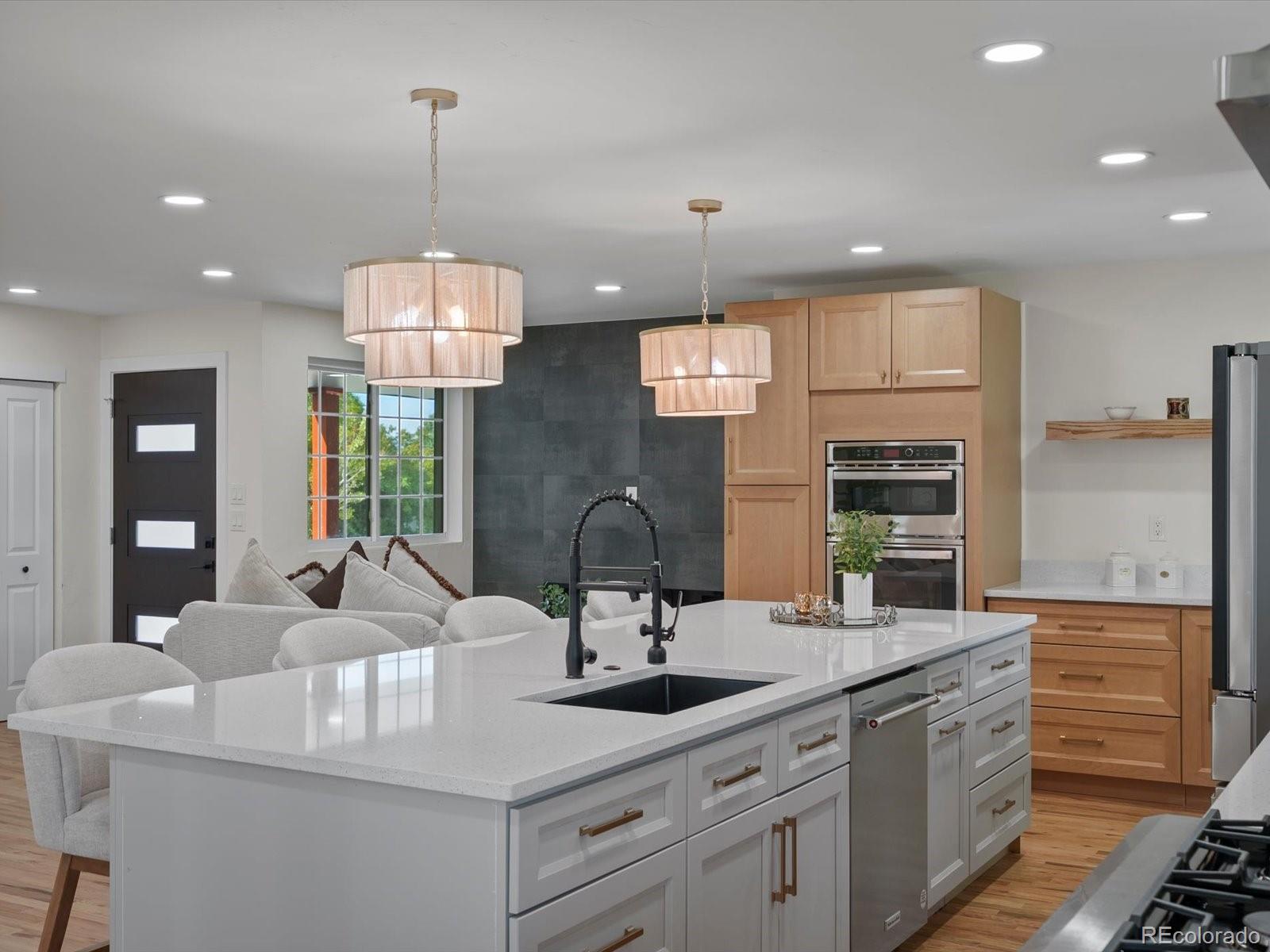 MLS Image #4 for 3630 s hillcrest drive,denver, Colorado