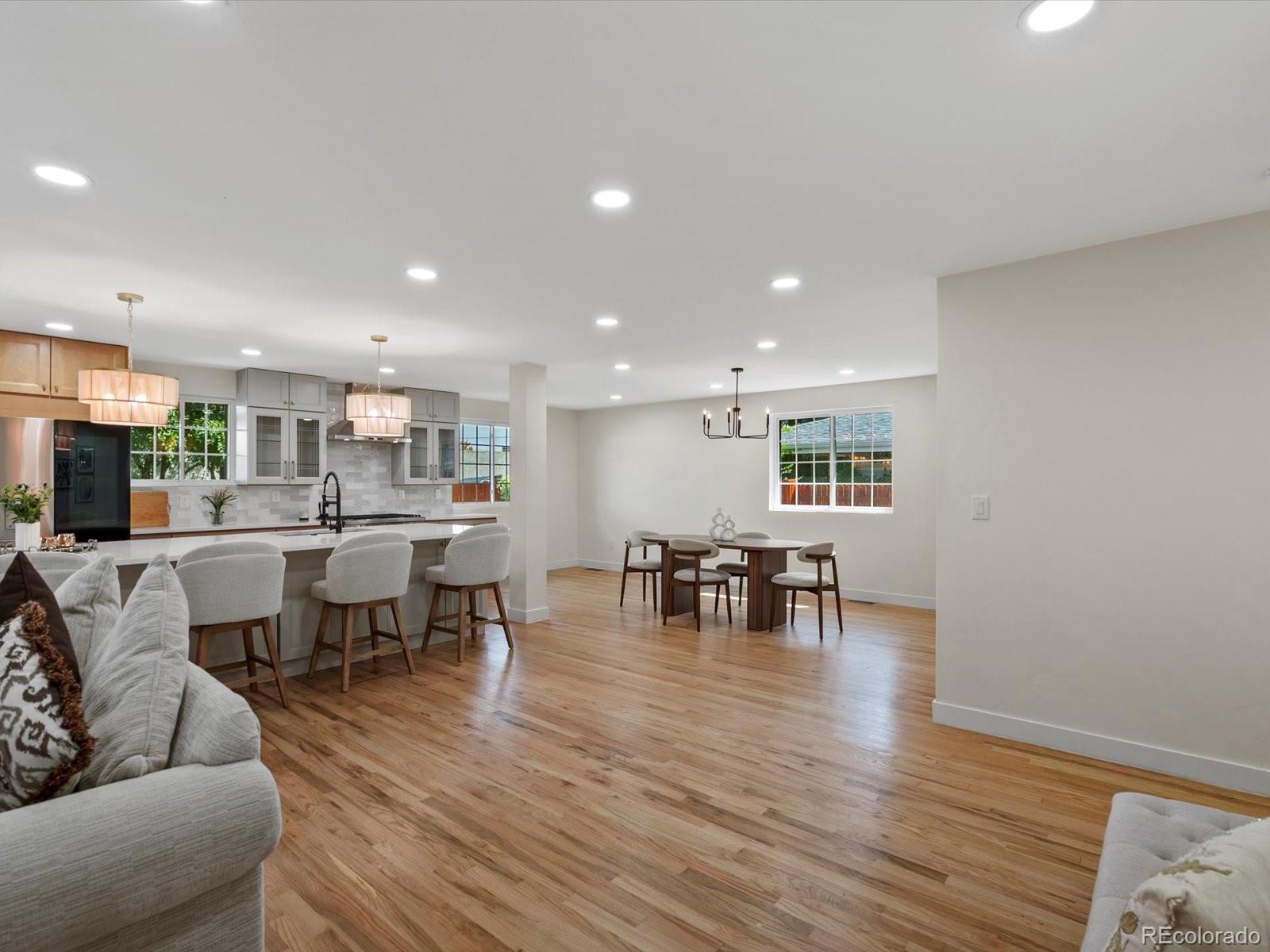 MLS Image #5 for 3630 s hillcrest drive,denver, Colorado