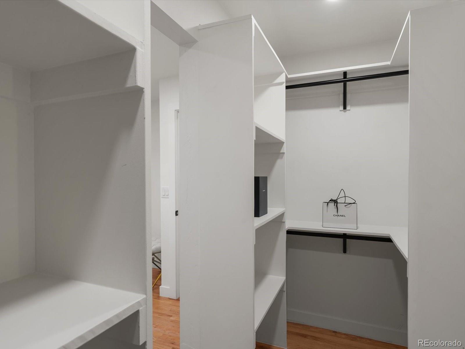 MLS Image #7 for 3630 s hillcrest drive,denver, Colorado