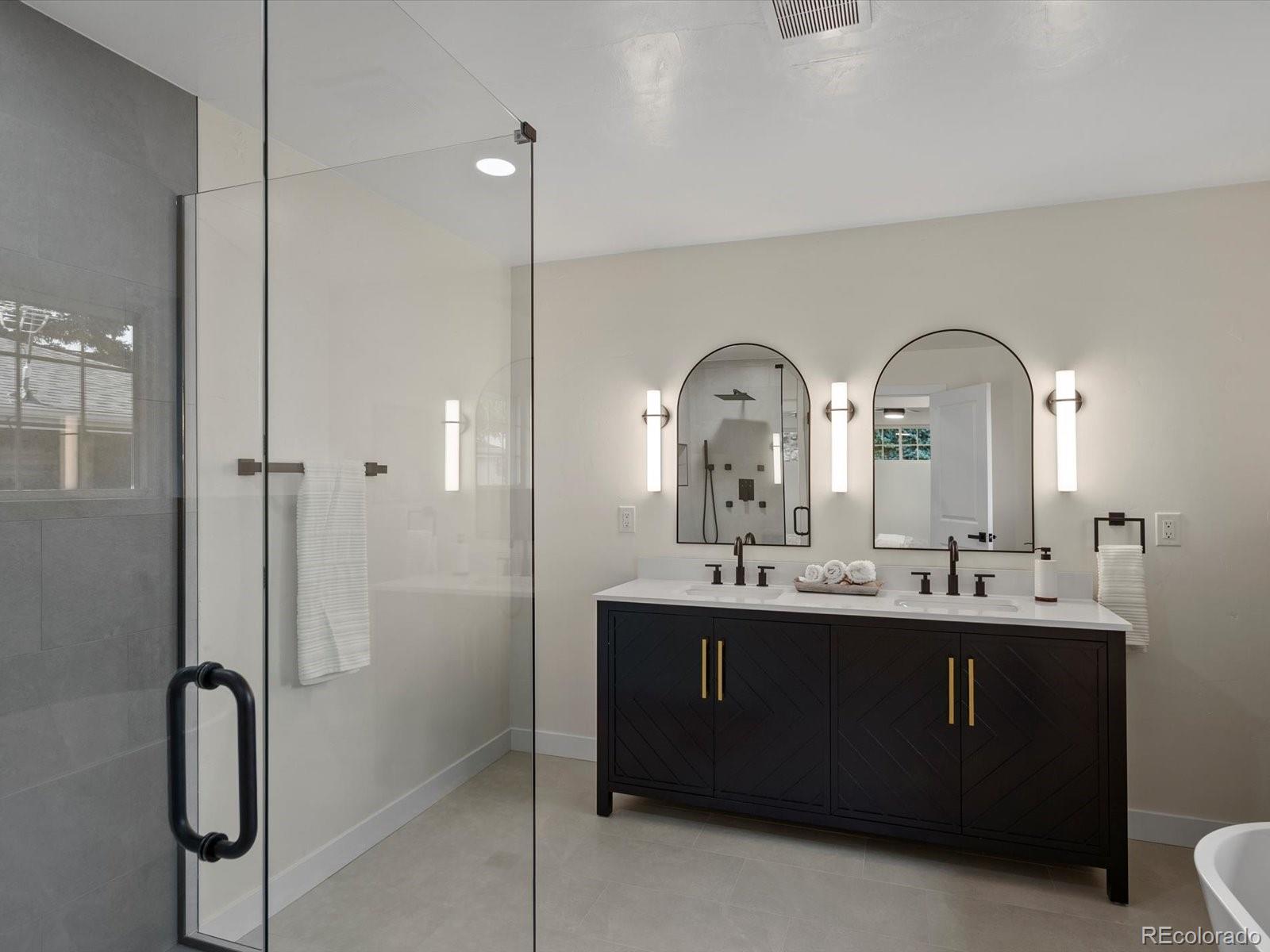 MLS Image #8 for 3630 s hillcrest drive,denver, Colorado