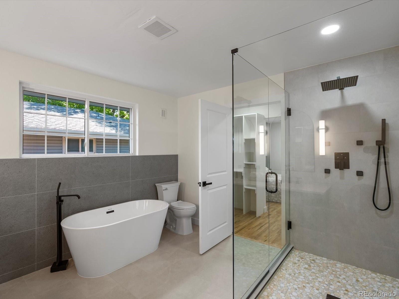 MLS Image #9 for 3630 s hillcrest drive,denver, Colorado
