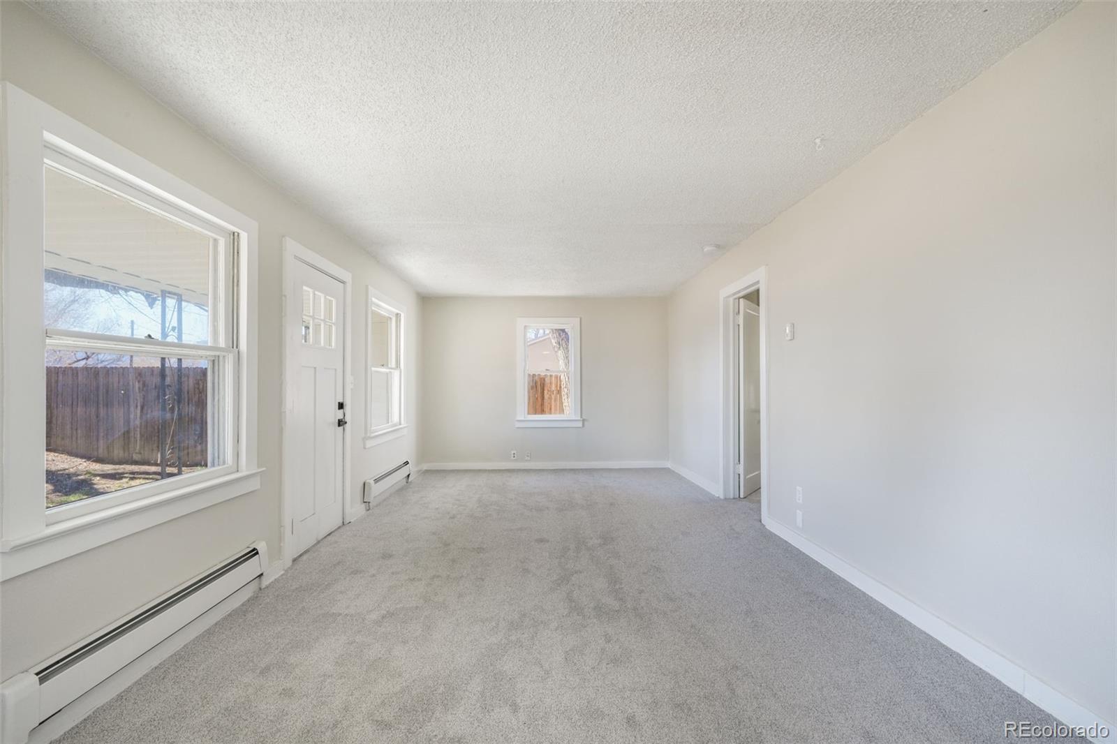 MLS Image #3 for 2218 e st vrain street,colorado springs, Colorado