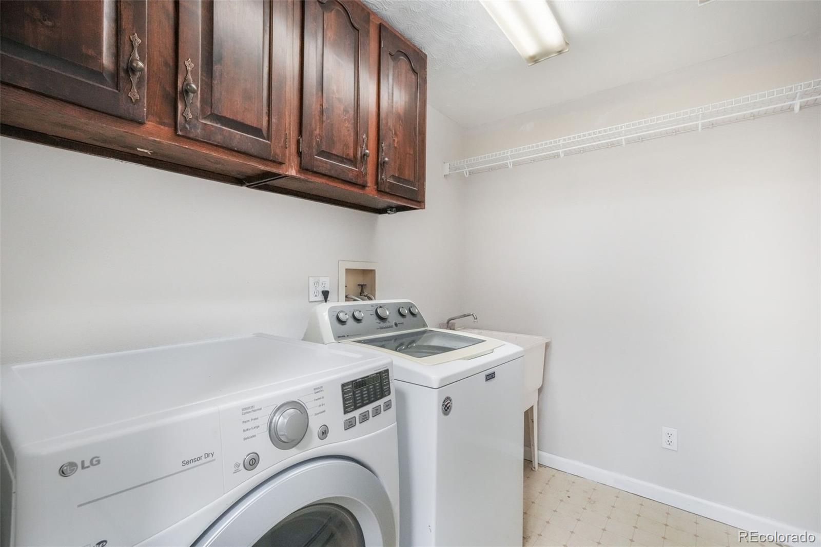 MLS Image #35 for 2218 e st vrain street,colorado springs, Colorado