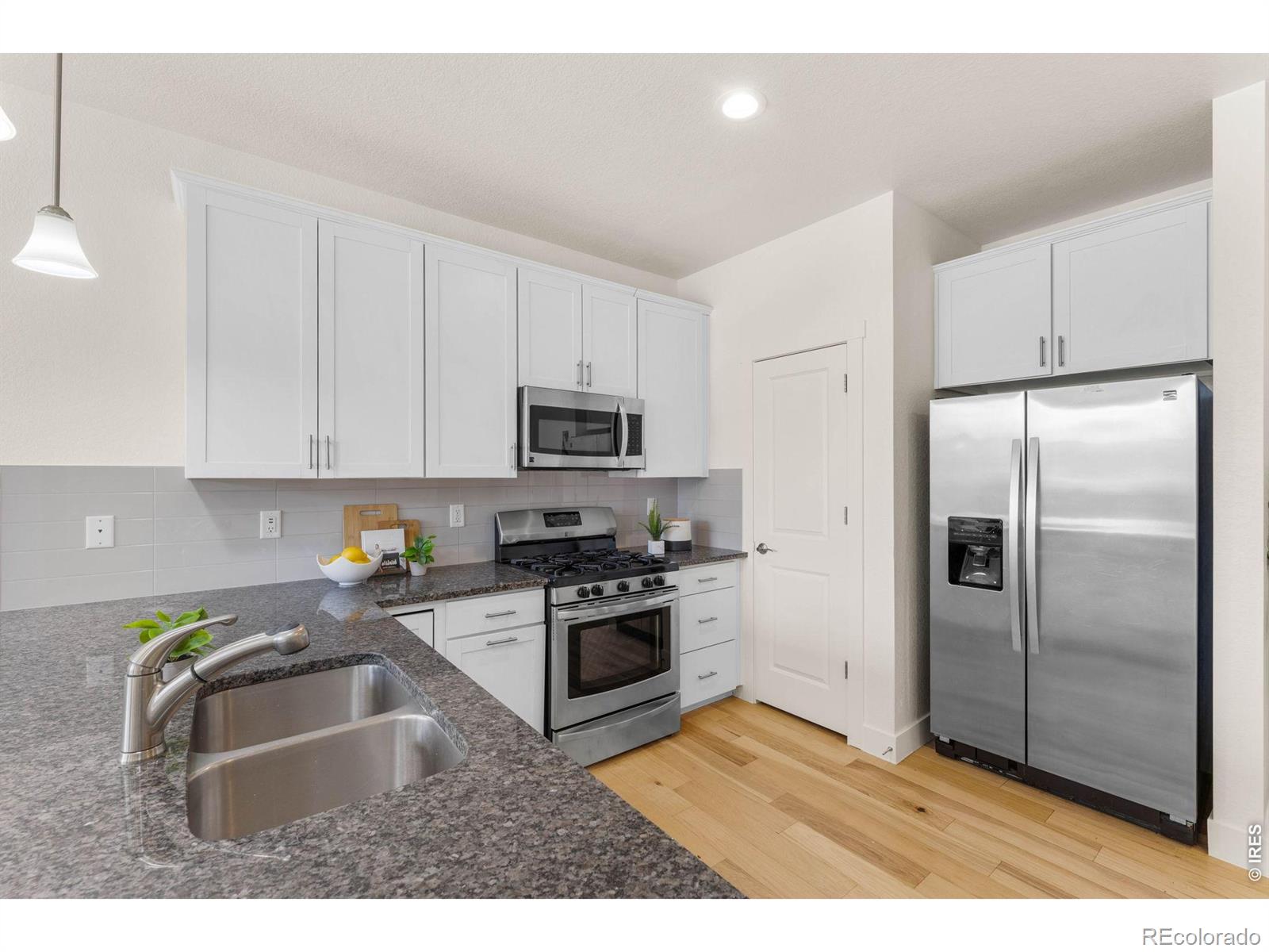 MLS Image #8 for 751  grandview mdws drive,longmont, Colorado