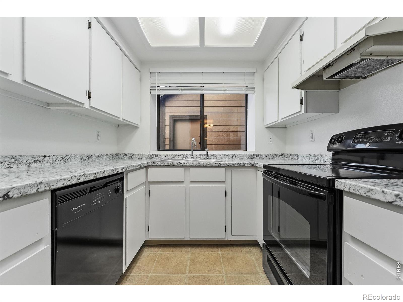 MLS Image #14 for 1325  birch street,fort collins, Colorado