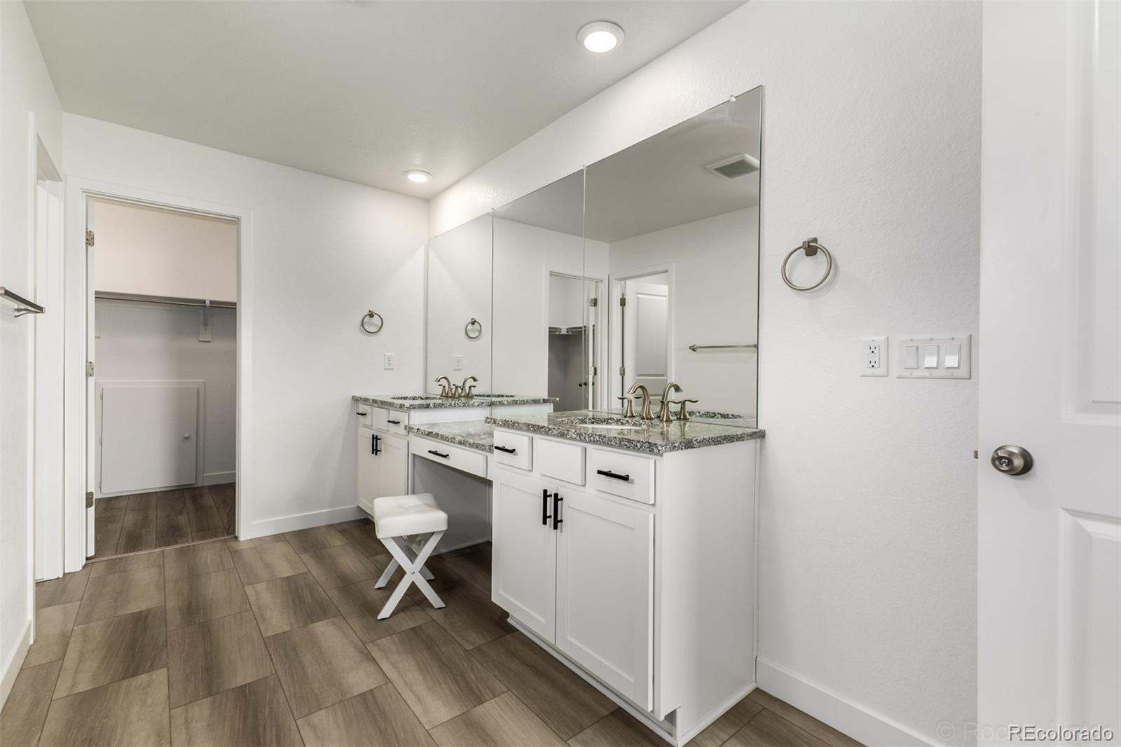 MLS Image #15 for 5339 e 147th avenue,thornton, Colorado