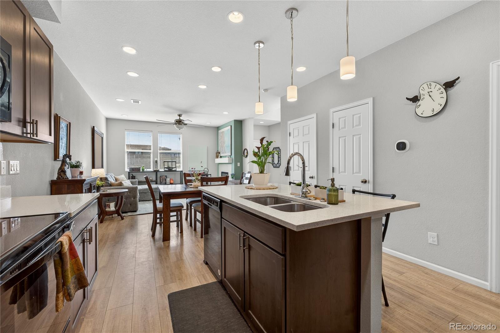 MLS Image #12 for 16025 e elk place,denver, Colorado