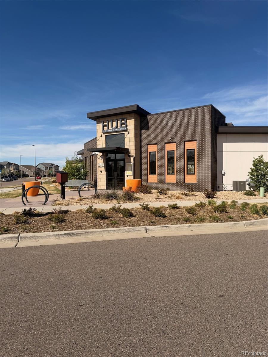 MLS Image #33 for 16025 e elk place,denver, Colorado