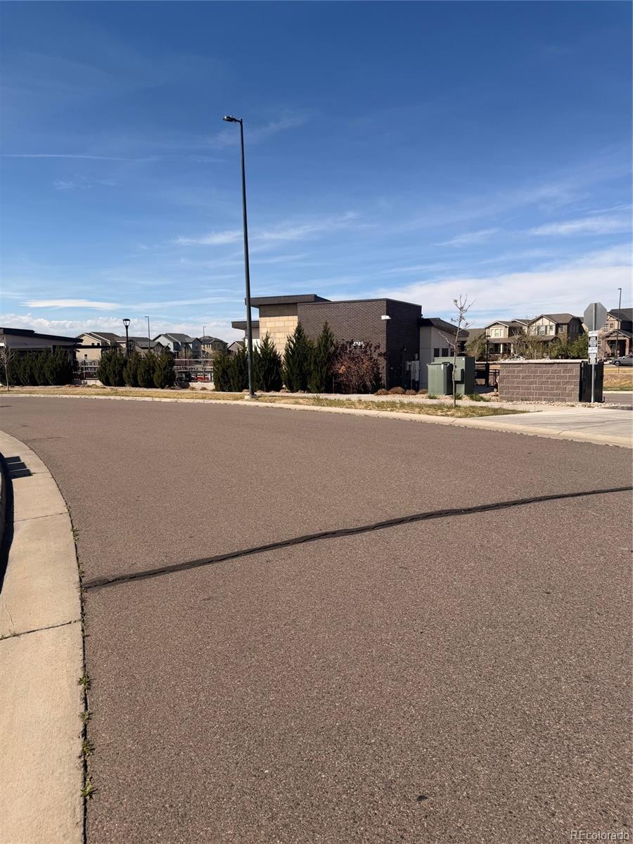 MLS Image #38 for 16025 e elk place,denver, Colorado