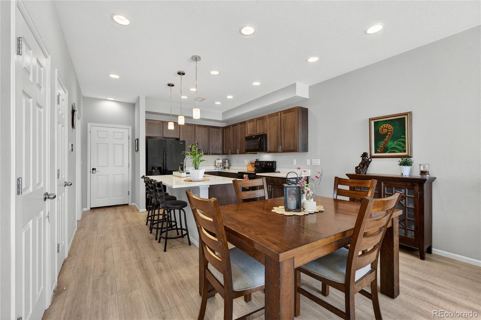 MLS Image #6 for 16025 e elk place,denver, Colorado