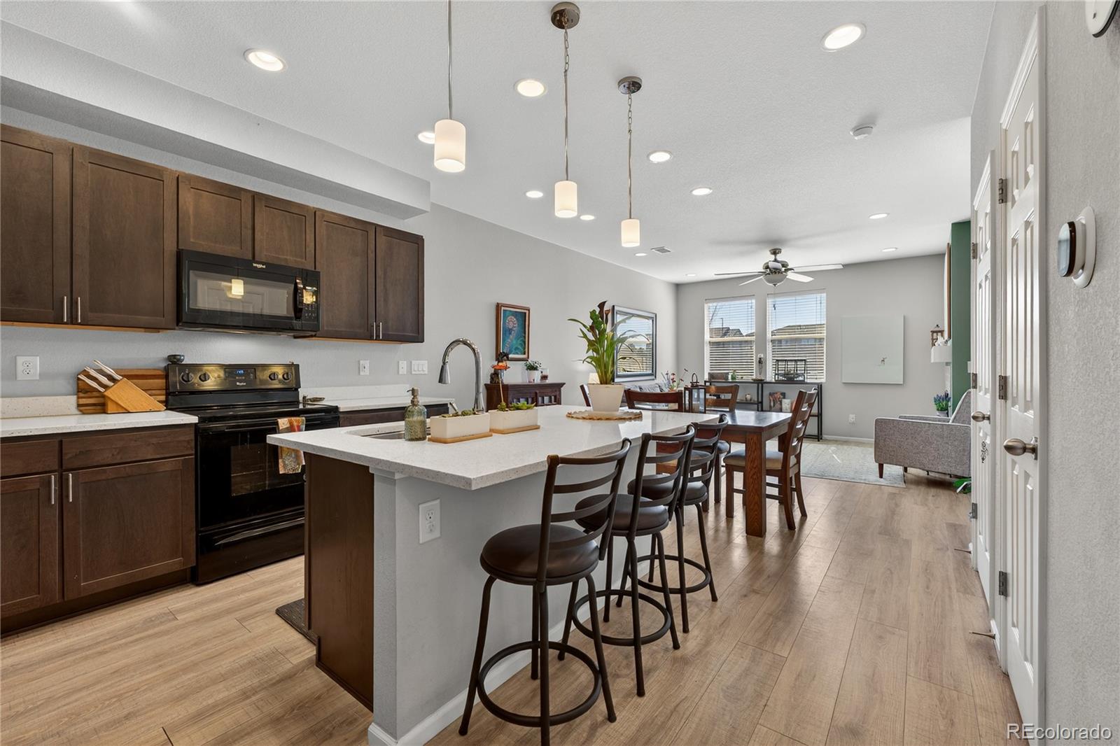 MLS Image #9 for 16025 e elk place,denver, Colorado