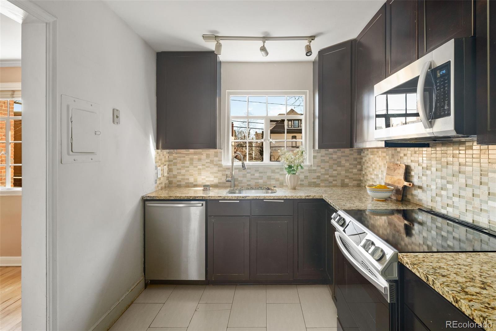 MLS Image #14 for 1410  vine street 3,denver, Colorado