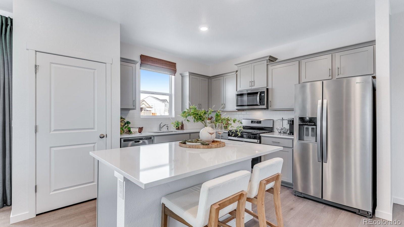 MLS Image #10 for 799  ayrshire road,johnstown, Colorado