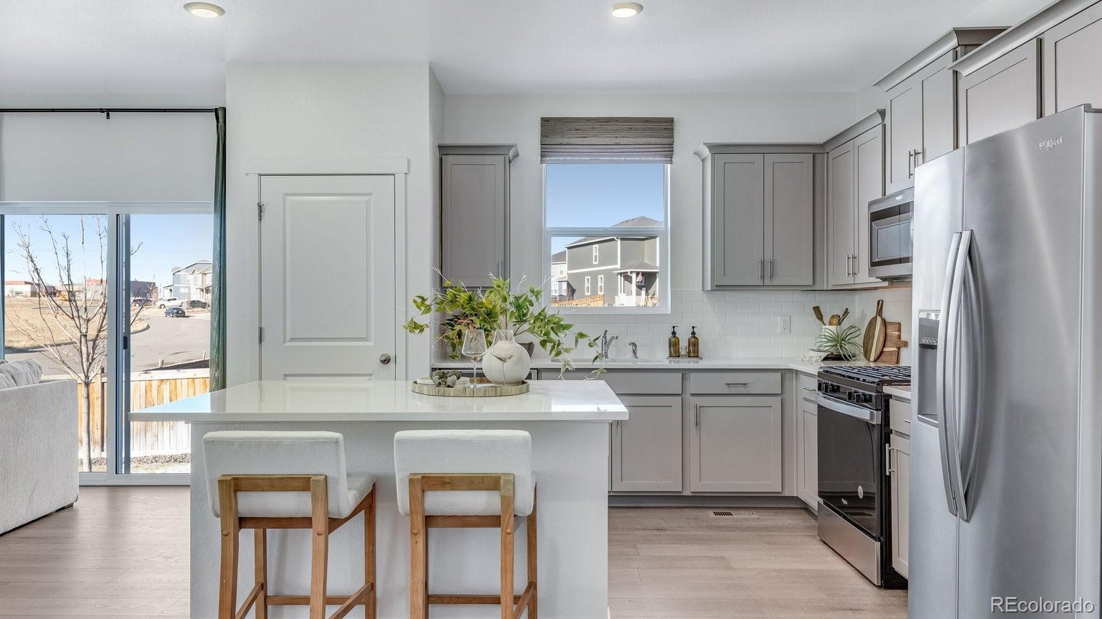 MLS Image #11 for 799  ayrshire road,johnstown, Colorado