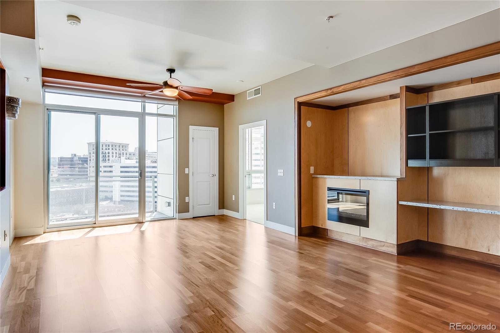 MLS Image #3 for 2001  lincoln street 1024,denver, Colorado