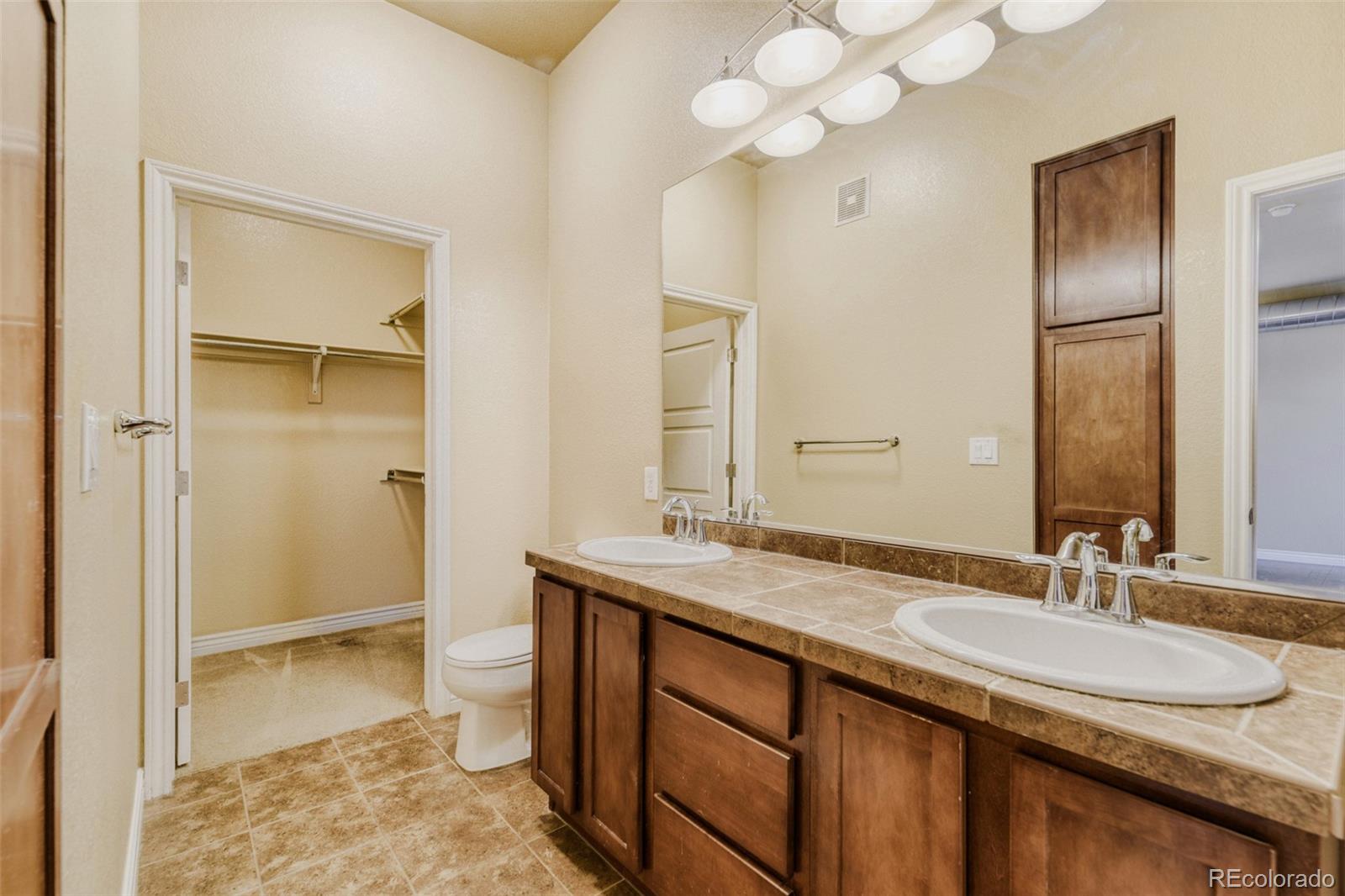 MLS Image #14 for 10111  inverness main street,englewood, Colorado