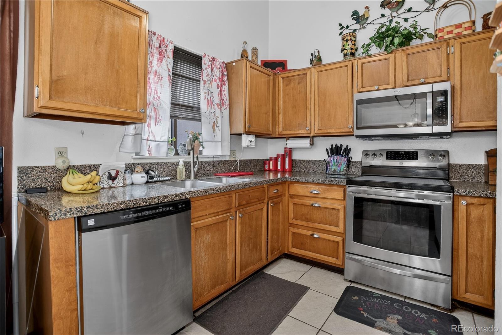 MLS Image #2 for 3770 s genoa circle d,aurora, Colorado