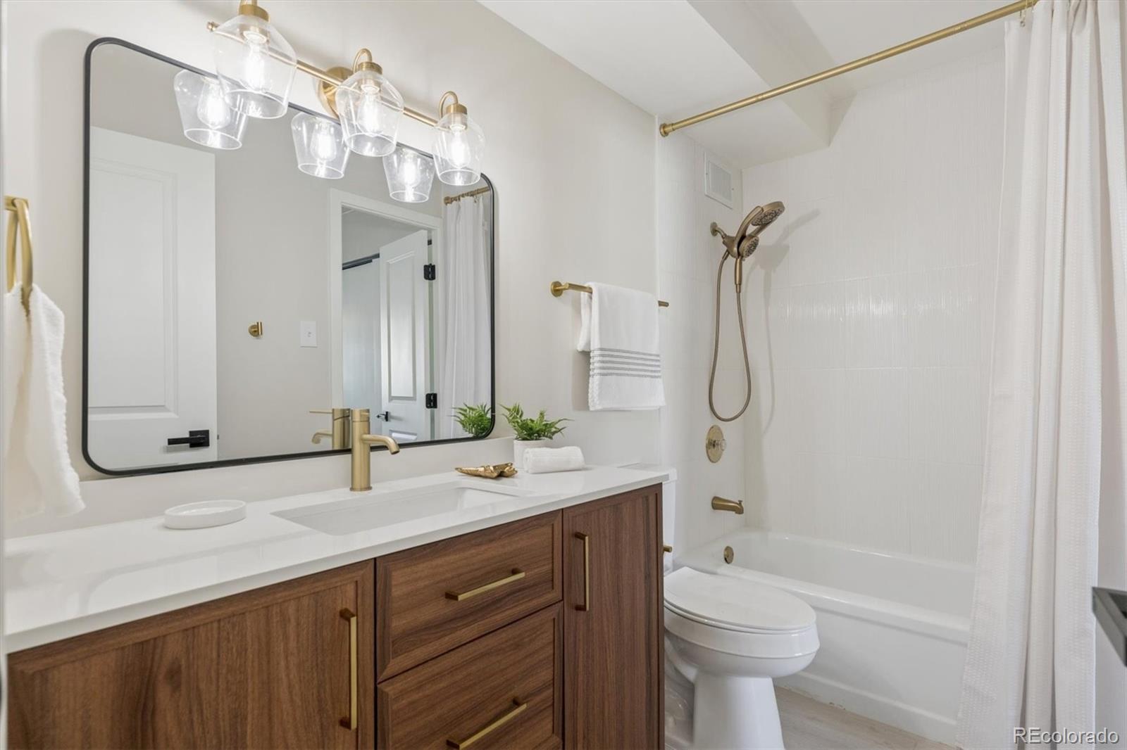 MLS Image #12 for 580 s clinton street 6c,denver, Colorado