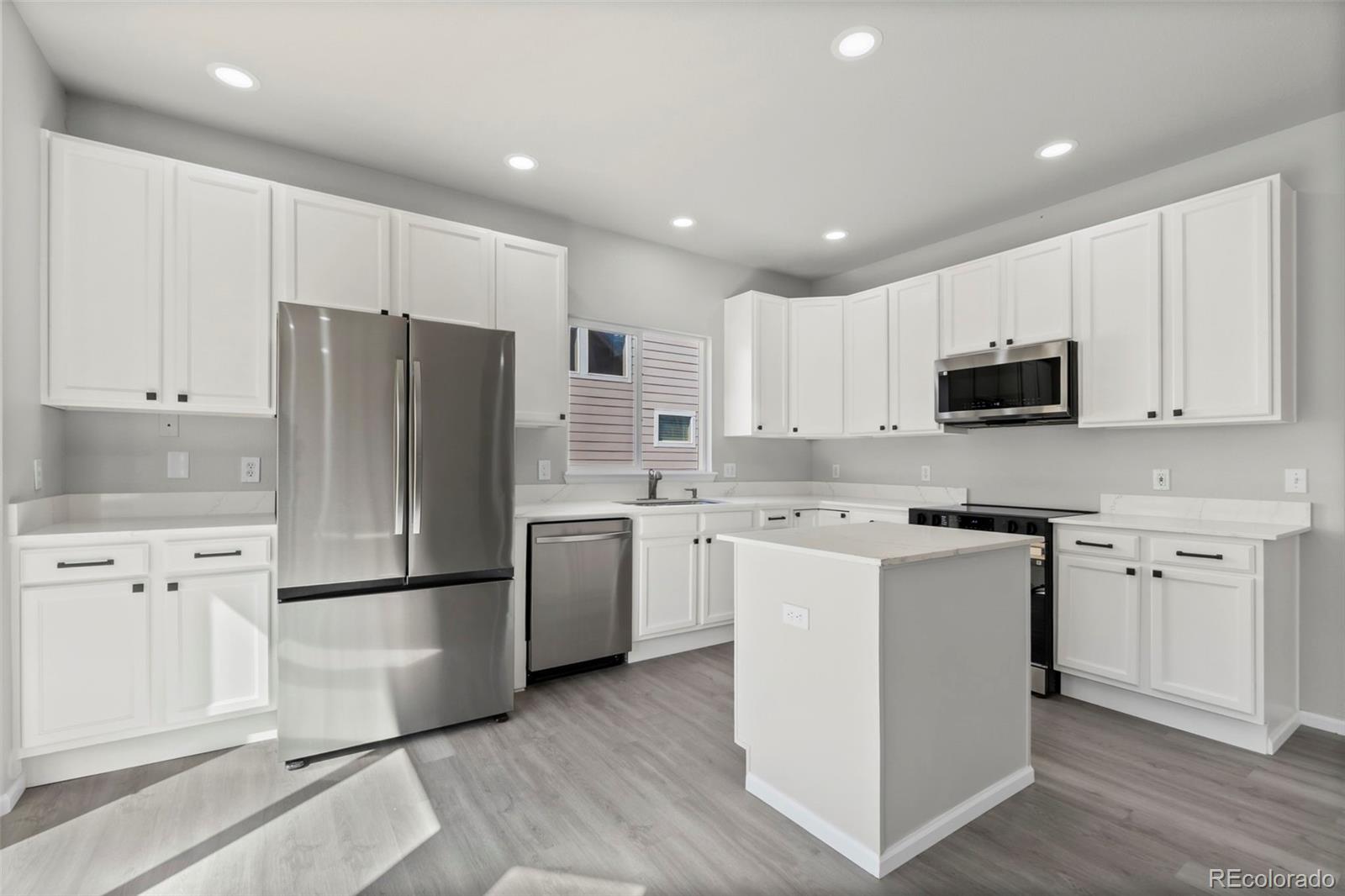 MLS Image #8 for 16559  marion street,thornton, Colorado