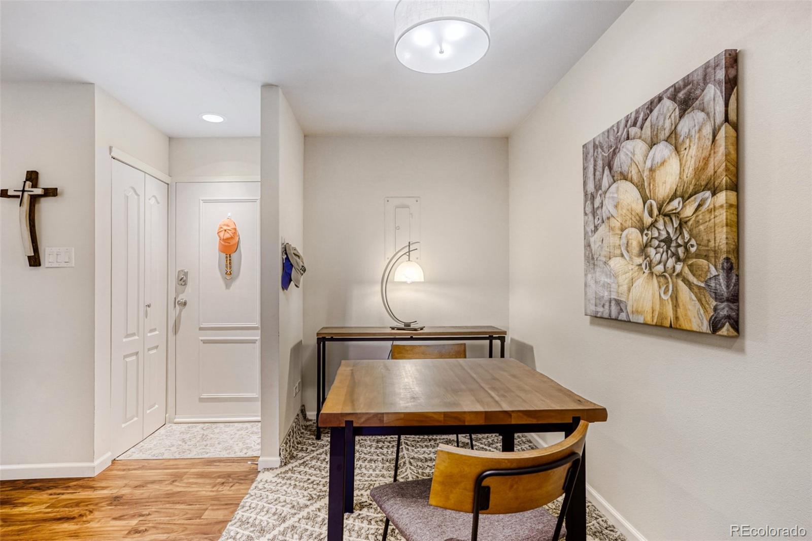 MLS Image #13 for 750 s clinton street,denver, Colorado