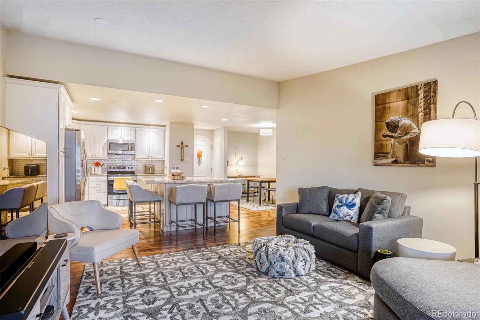 MLS Image #3 for 750 s clinton street,denver, Colorado