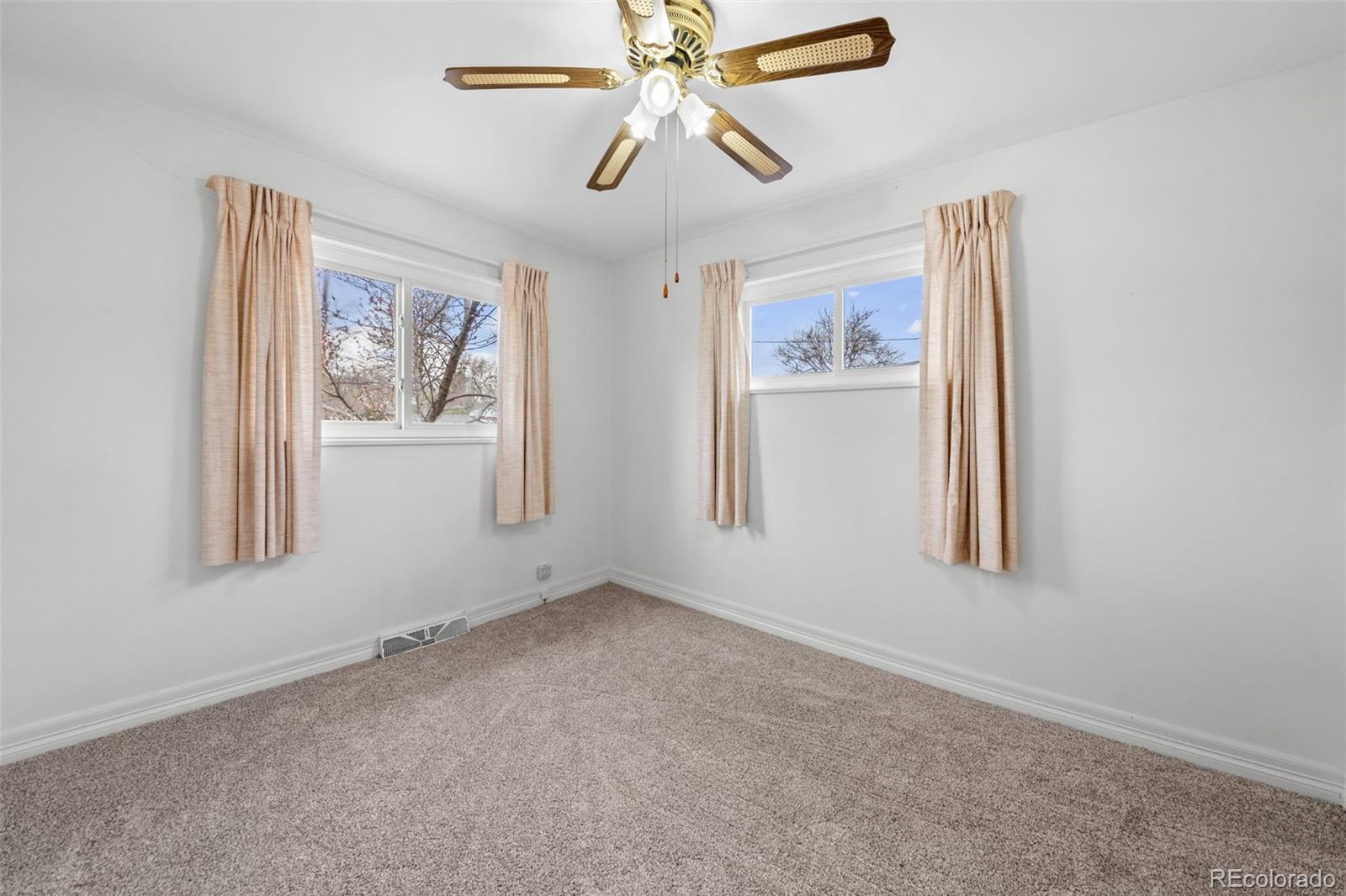 MLS Image #11 for 5037 s grove street,englewood, Colorado