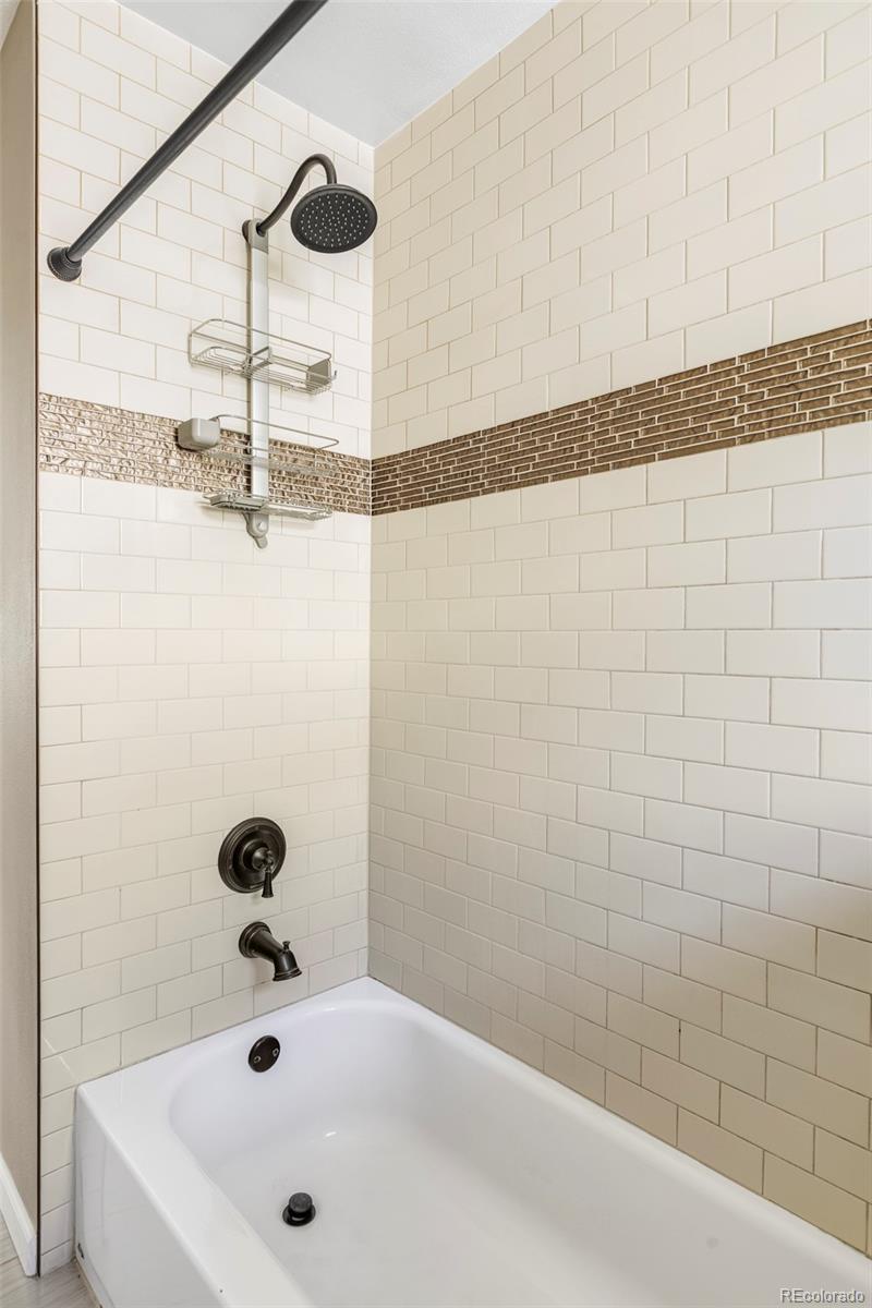 MLS Image #13 for 848  harrison street,denver, Colorado