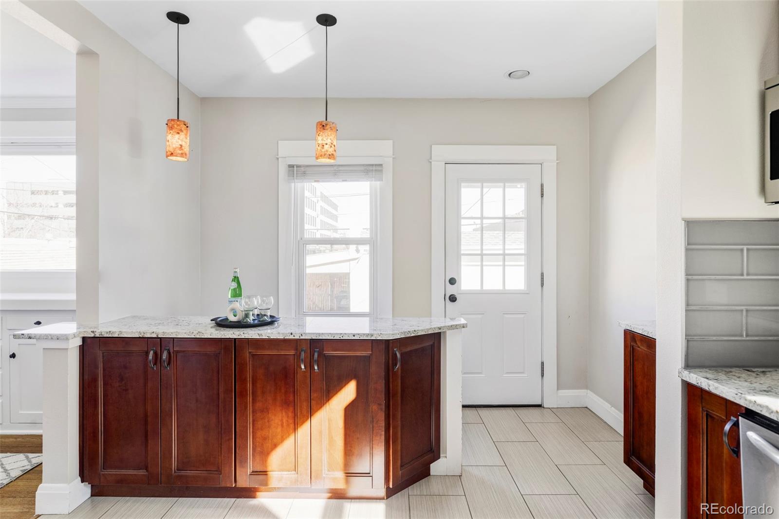 MLS Image #8 for 848  harrison street,denver, Colorado