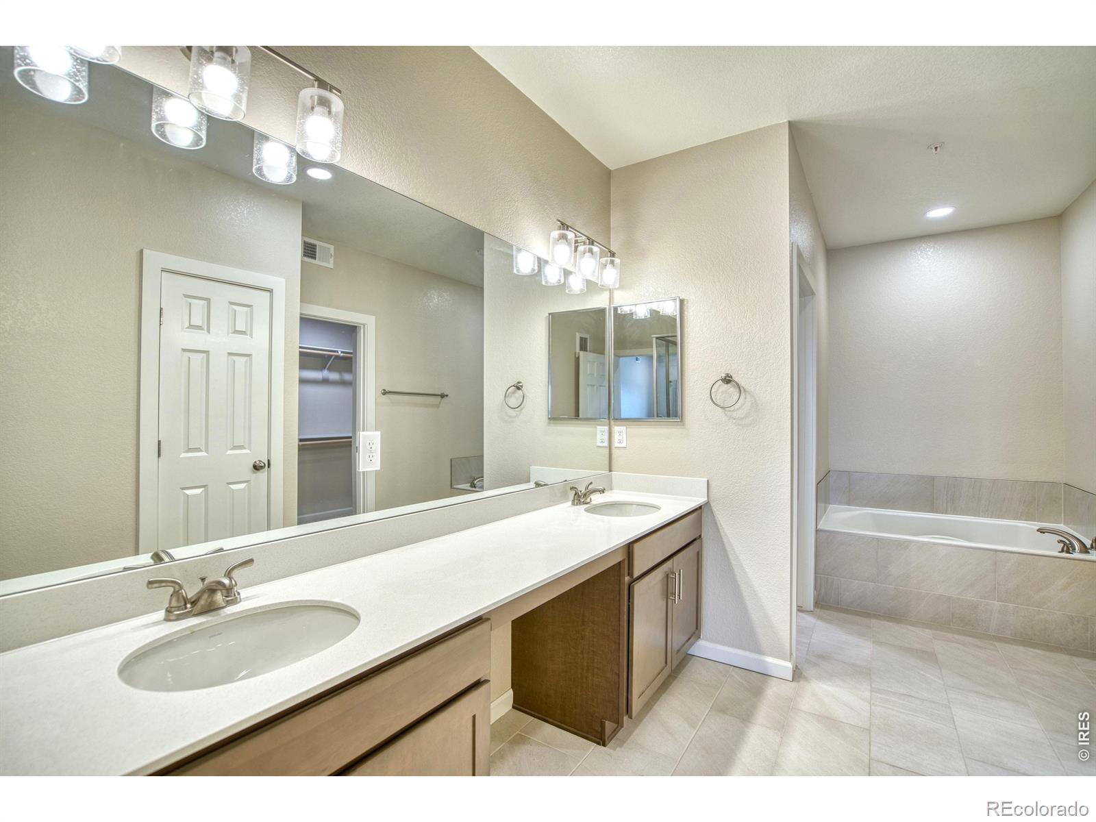MLS Image #15 for 2417  calais drive,longmont, Colorado
